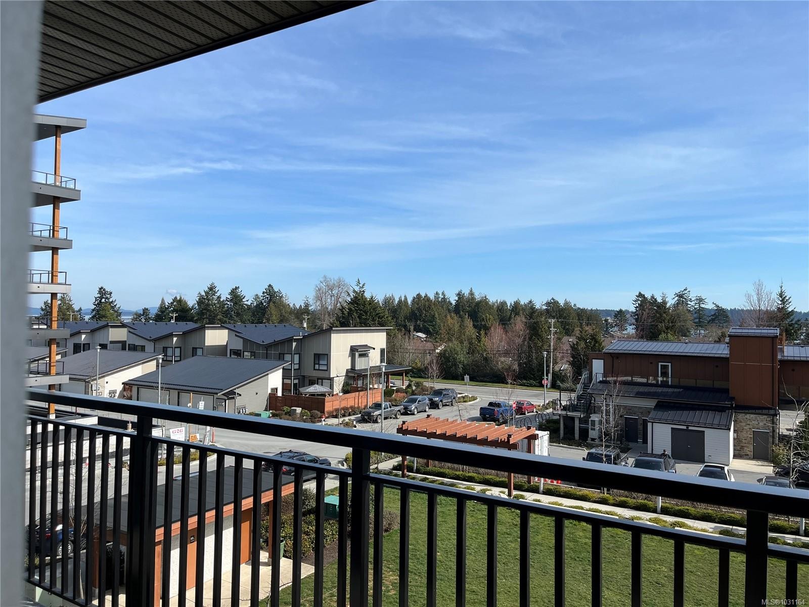 307-2500 Hackett Cres, Central Saanich, BC - Outdoor With Balcony