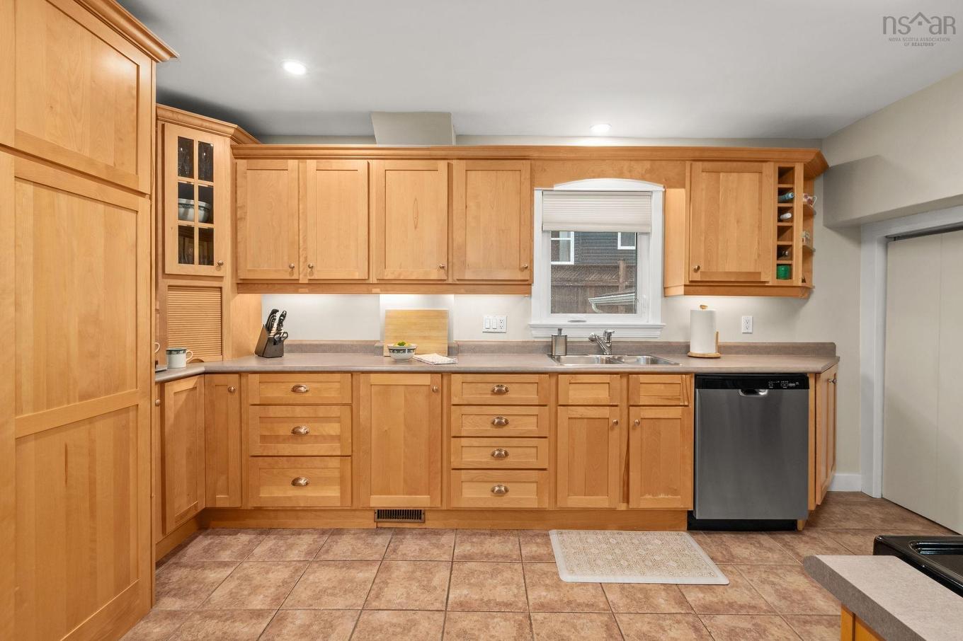 8 Eaton Avenue, Dartmouth, NS