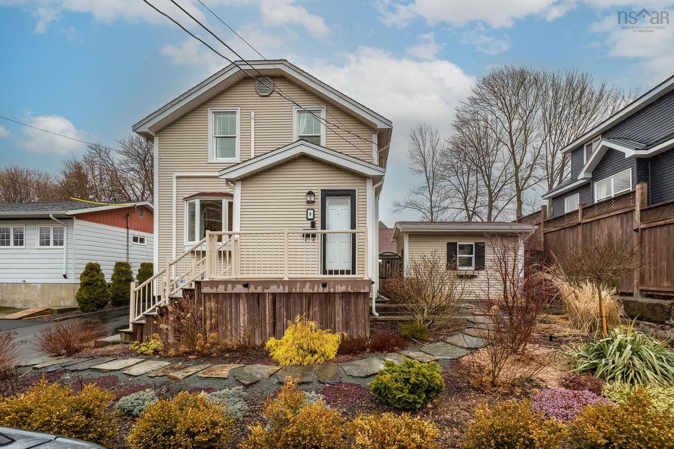 8 Eaton Avenue, Dartmouth, NS