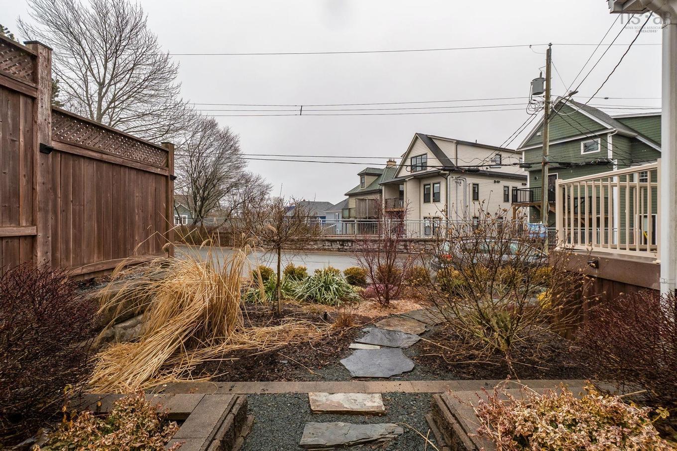 8 Eaton Avenue, Dartmouth, NS