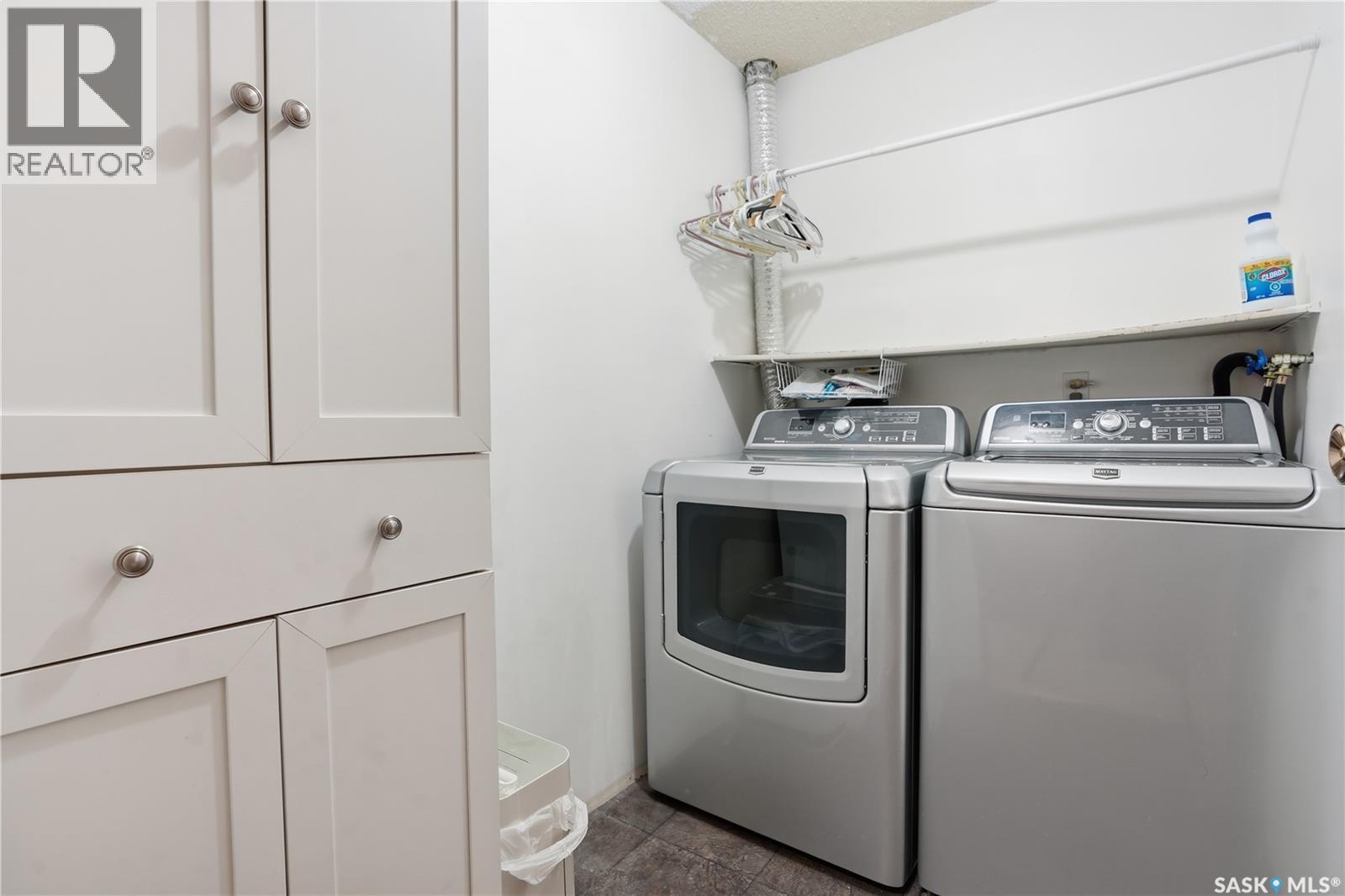 118 Cedar Meadow Drive, Regina, SK - Indoor Photo Showing Laundry Room