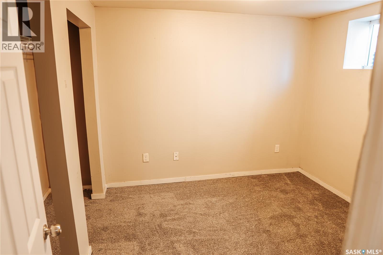 339 Mccarthy Boulevard, Regina, SK - Indoor Photo Showing Other Room