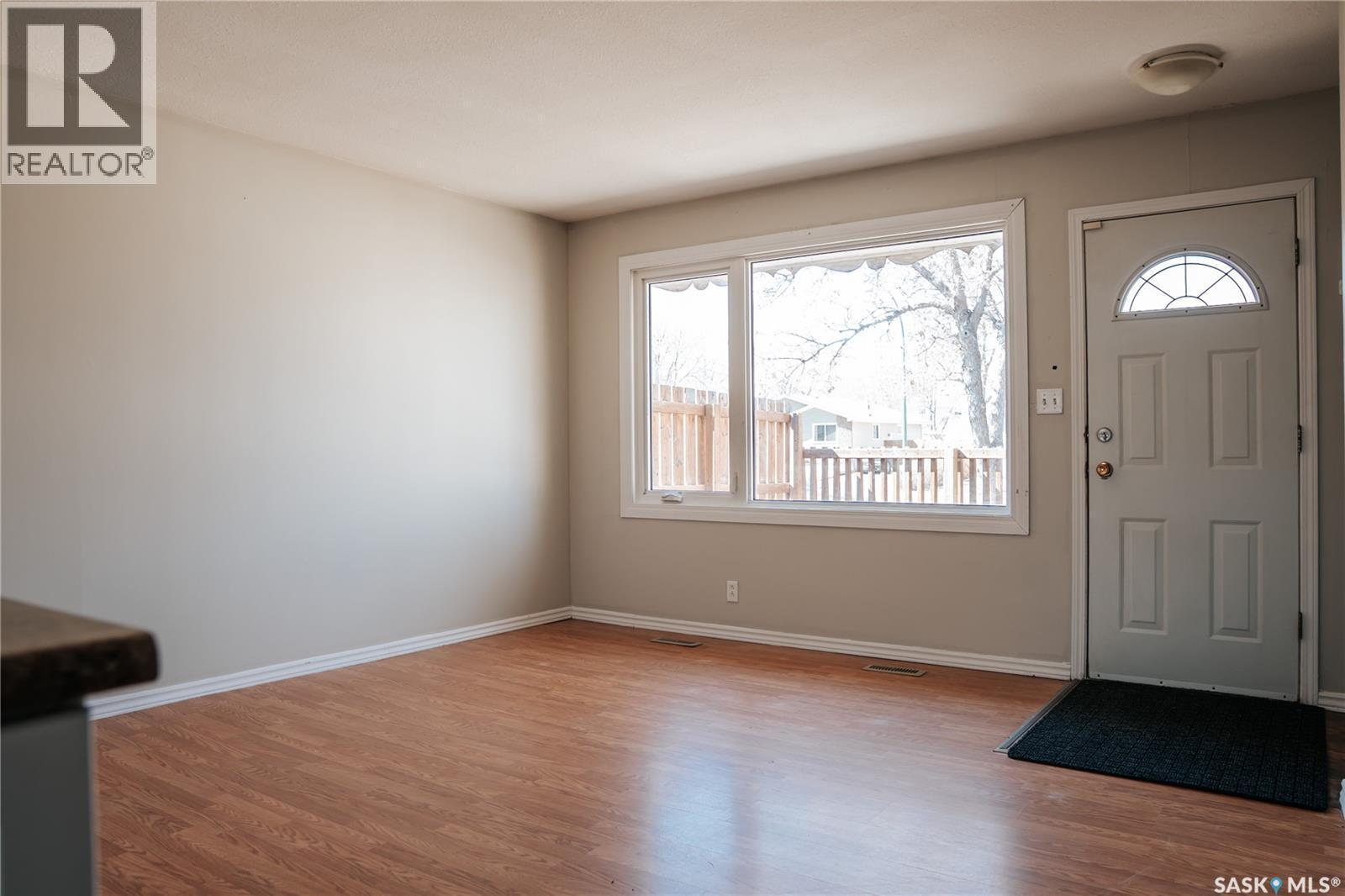 339 Mccarthy Boulevard, Regina, SK - Indoor Photo Showing Other Room