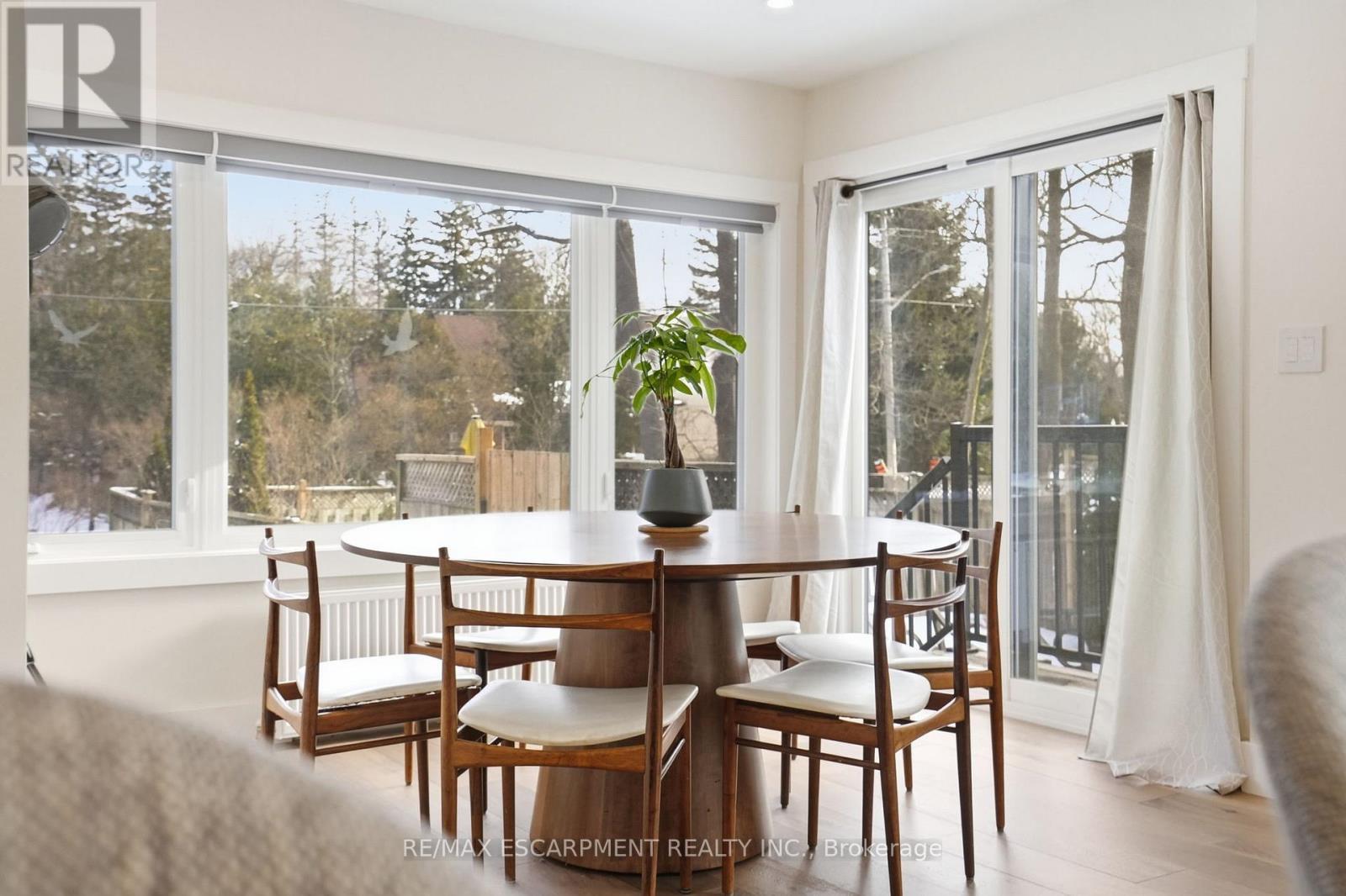 29 Pinewood Trail, Mississauga, ON - Indoor Photo Showing Dining Room
