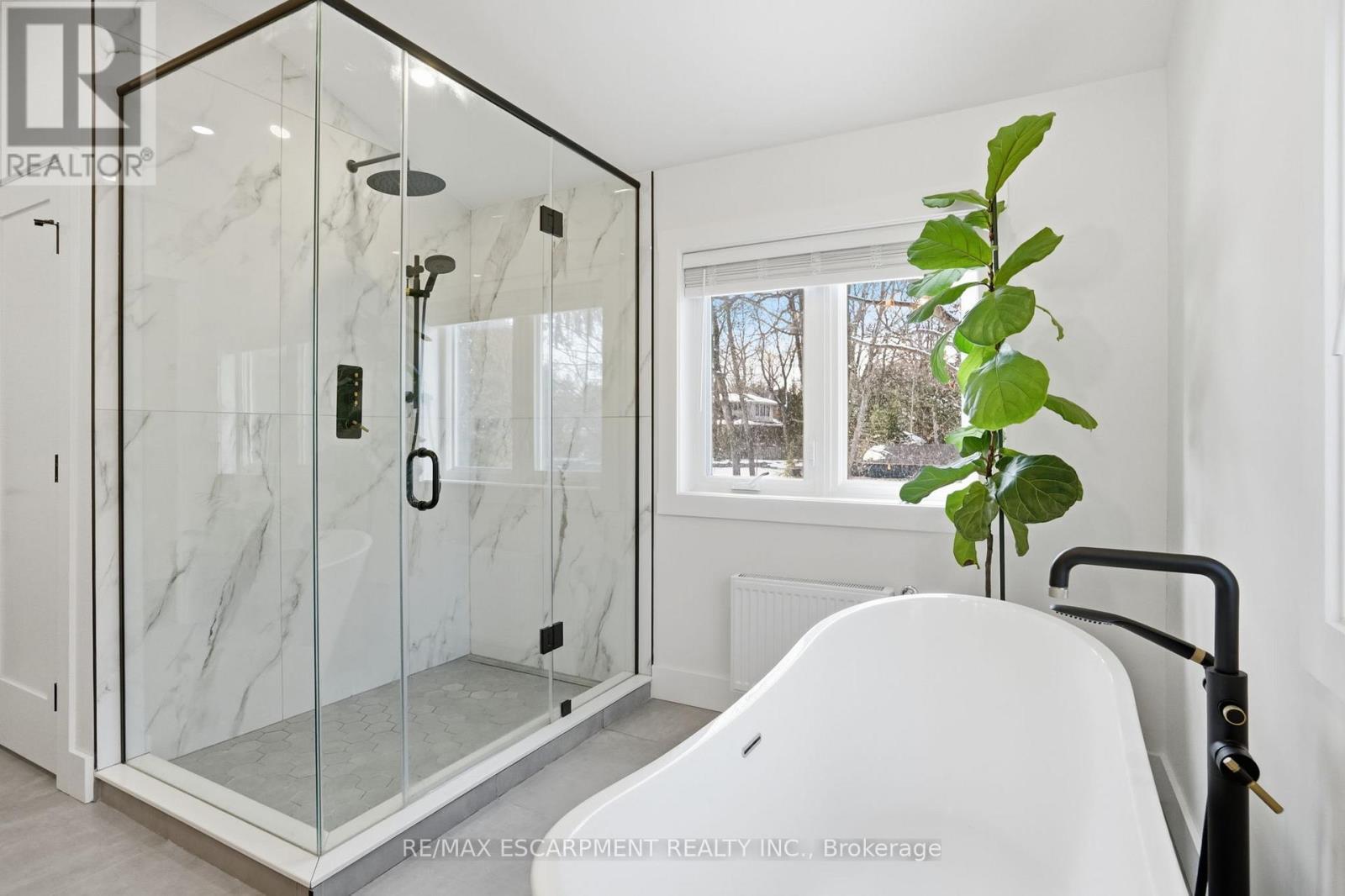 29 Pinewood Trail, Mississauga, ON - Indoor Photo Showing Bathroom