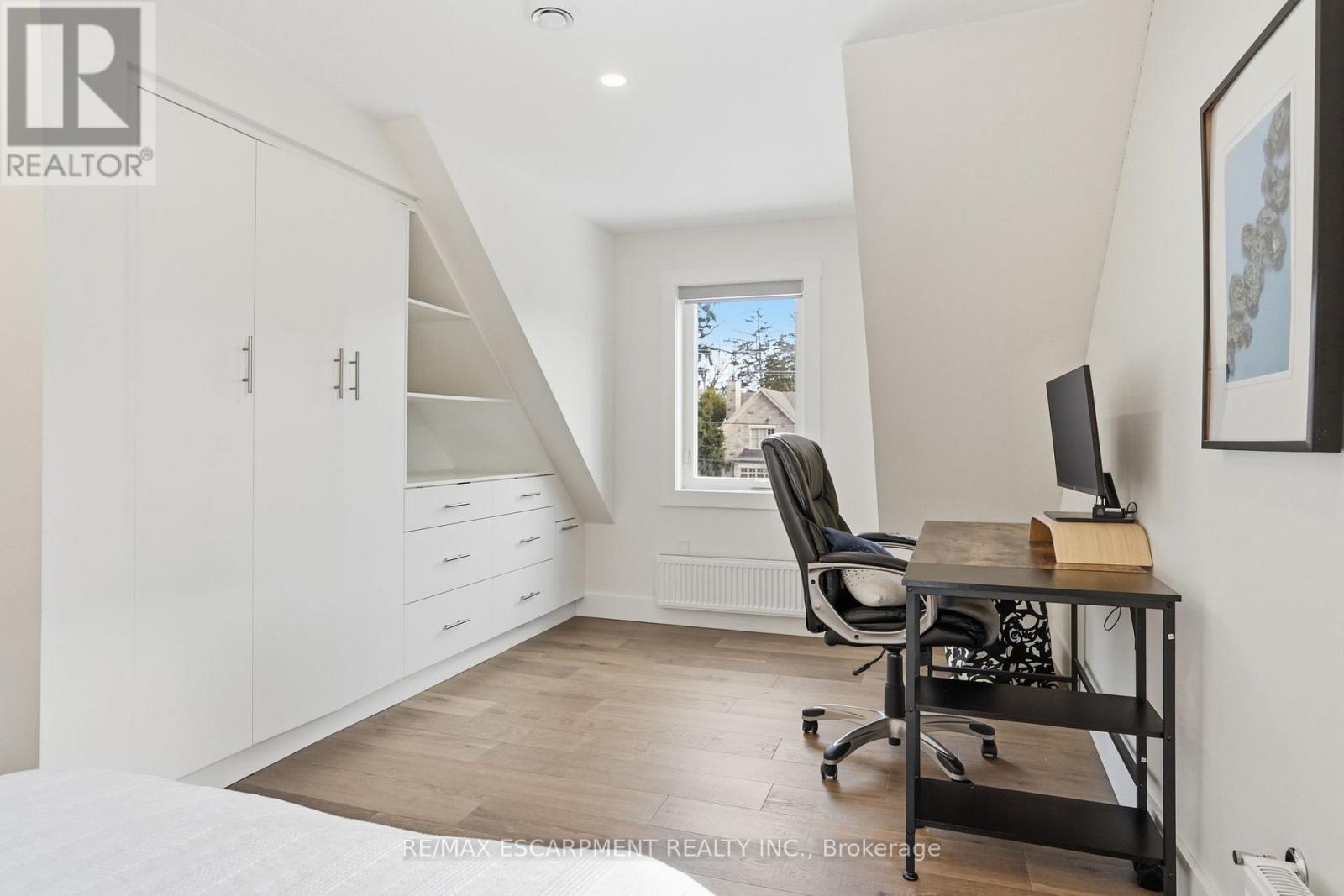 29 Pinewood Trail, Mississauga, ON - Indoor Photo Showing Office