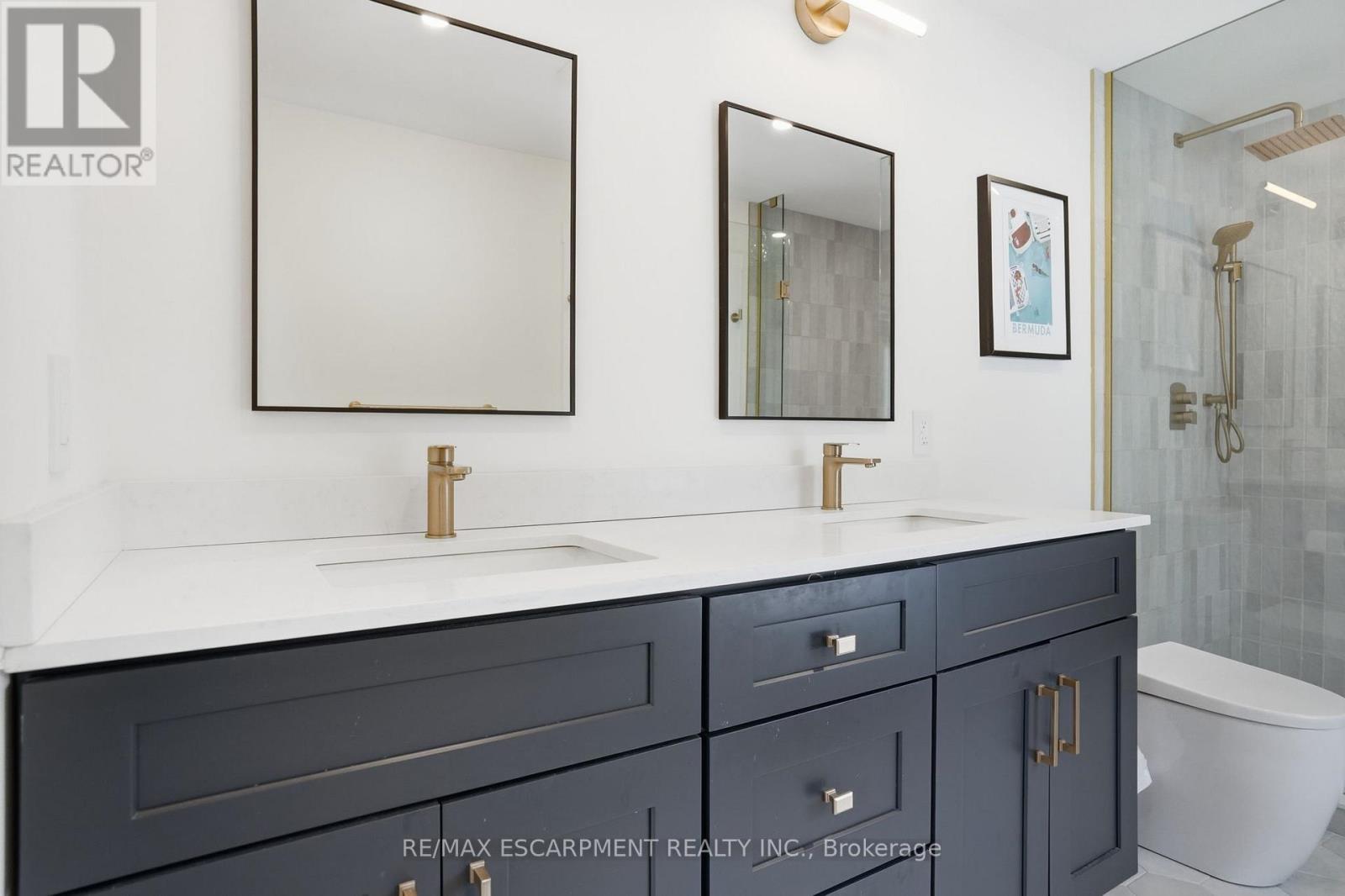 29 Pinewood Trail, Mississauga, ON - Indoor Photo Showing Bathroom