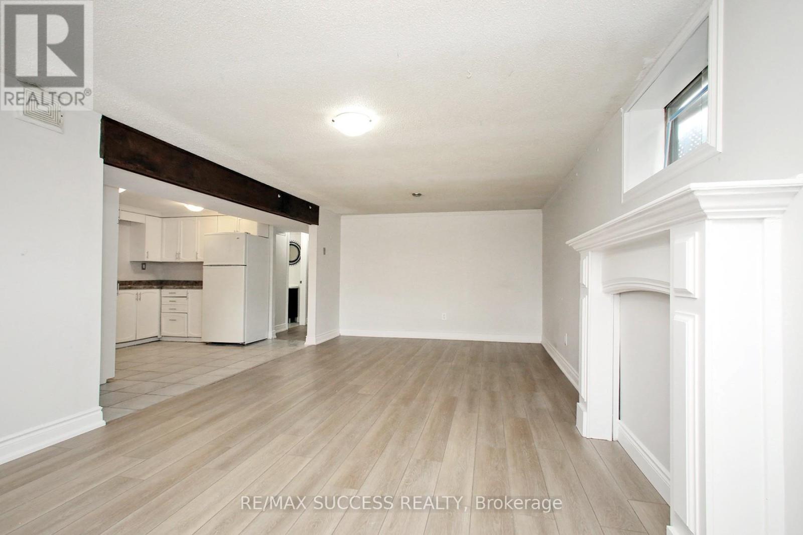 33 Shadyside Avenue, Hamilton, ON - Indoor