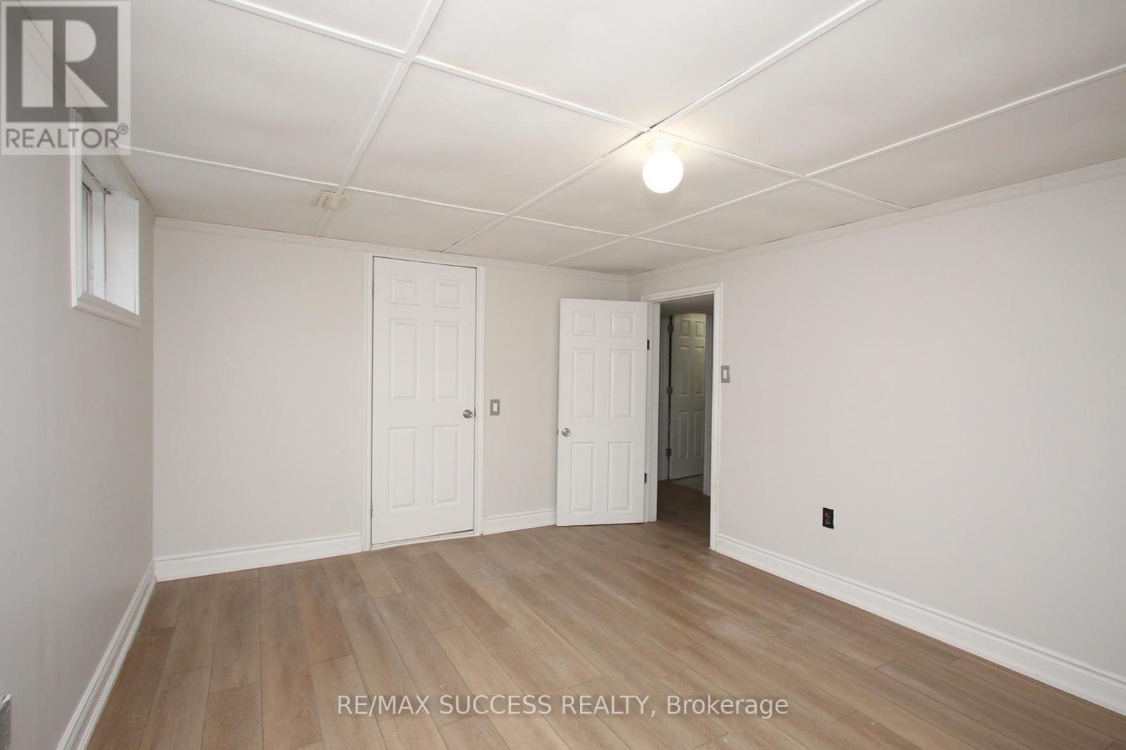 33 Shadyside Avenue, Hamilton, ON - Indoor Photo Showing Other Room