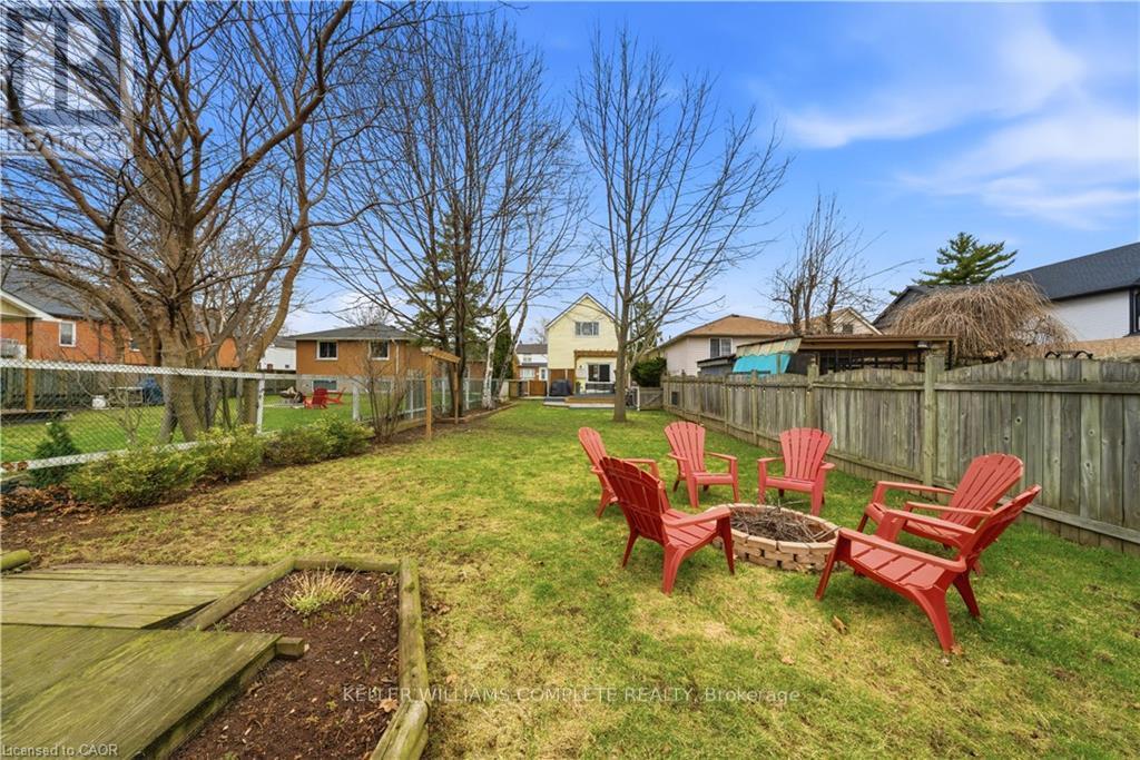 191 Bell Avenue, Hamilton, ON - Outdoor With Backyard