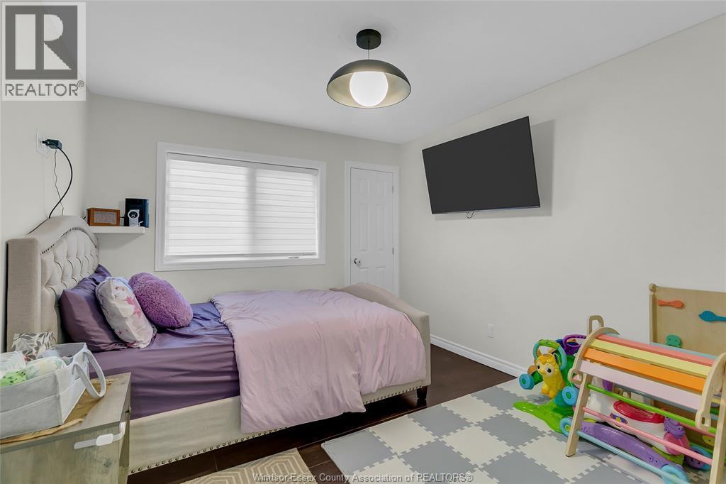 1444 Norman, Windsor, ON - Indoor Photo Showing Bedroom