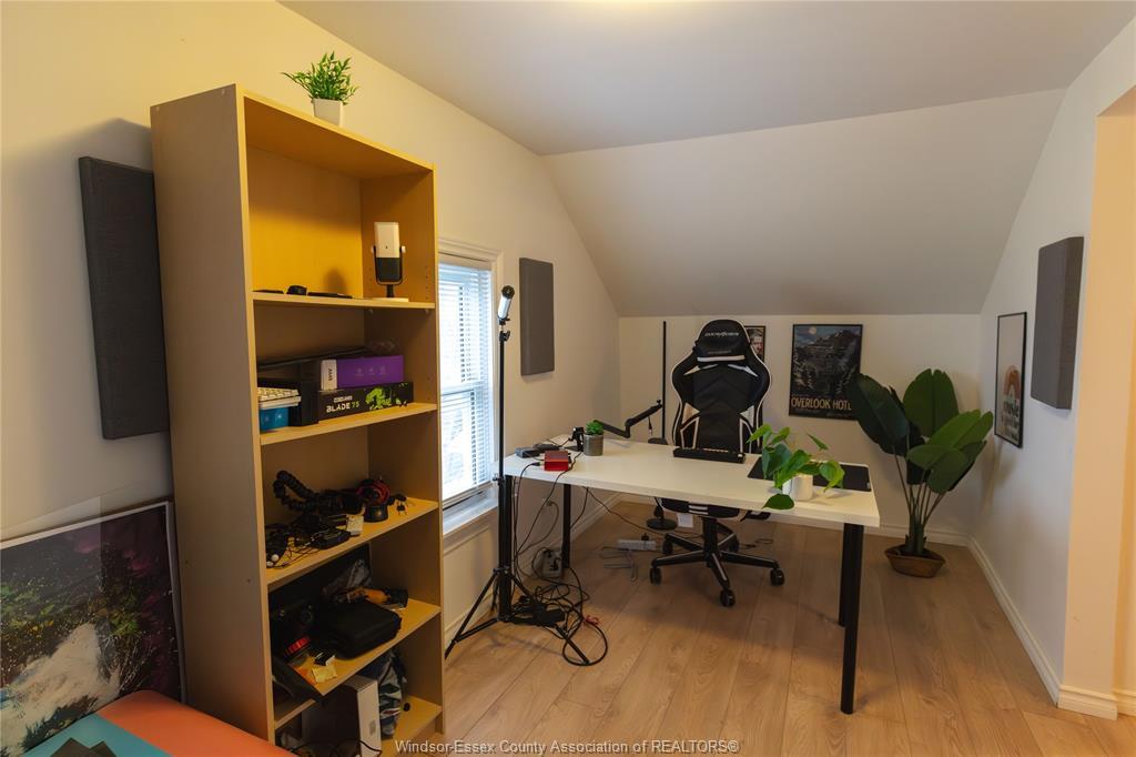 21 Clark, Leamington, ON