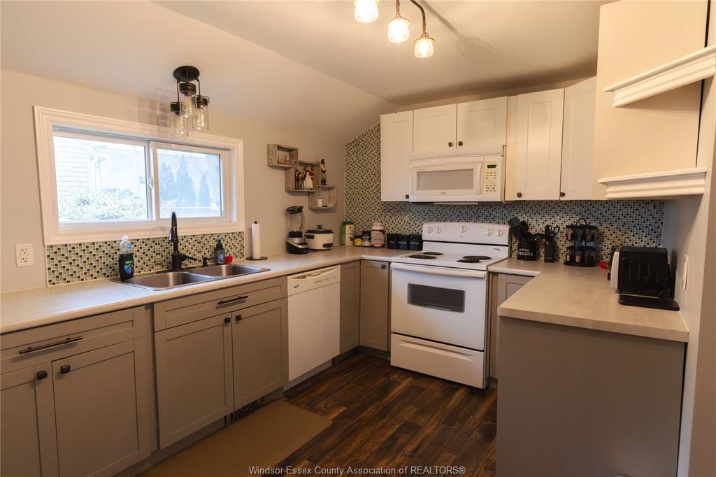 21 Clark, Leamington, ON