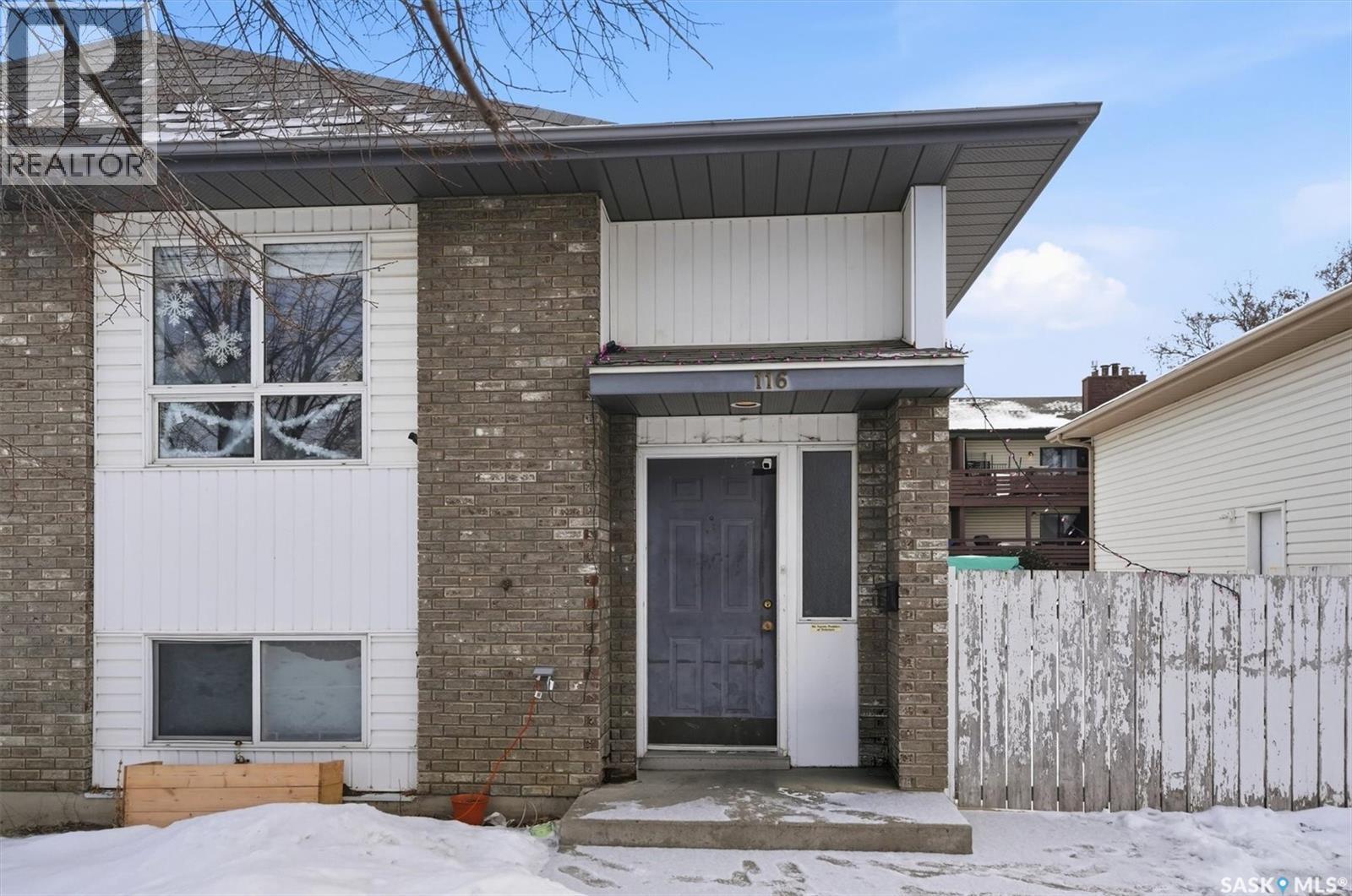 114 - 116 Barber Crescent, Saskatoon, SK - Outdoor With Exterior