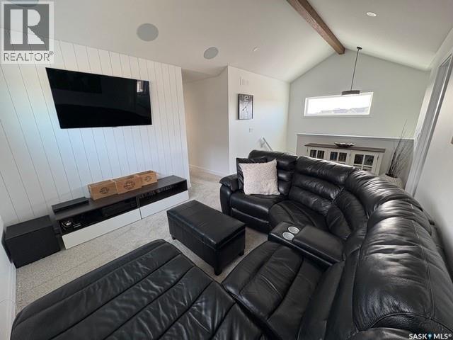 351 Aniskotaw Bend, Saskatoon, SK - Indoor Photo Showing Living Room
