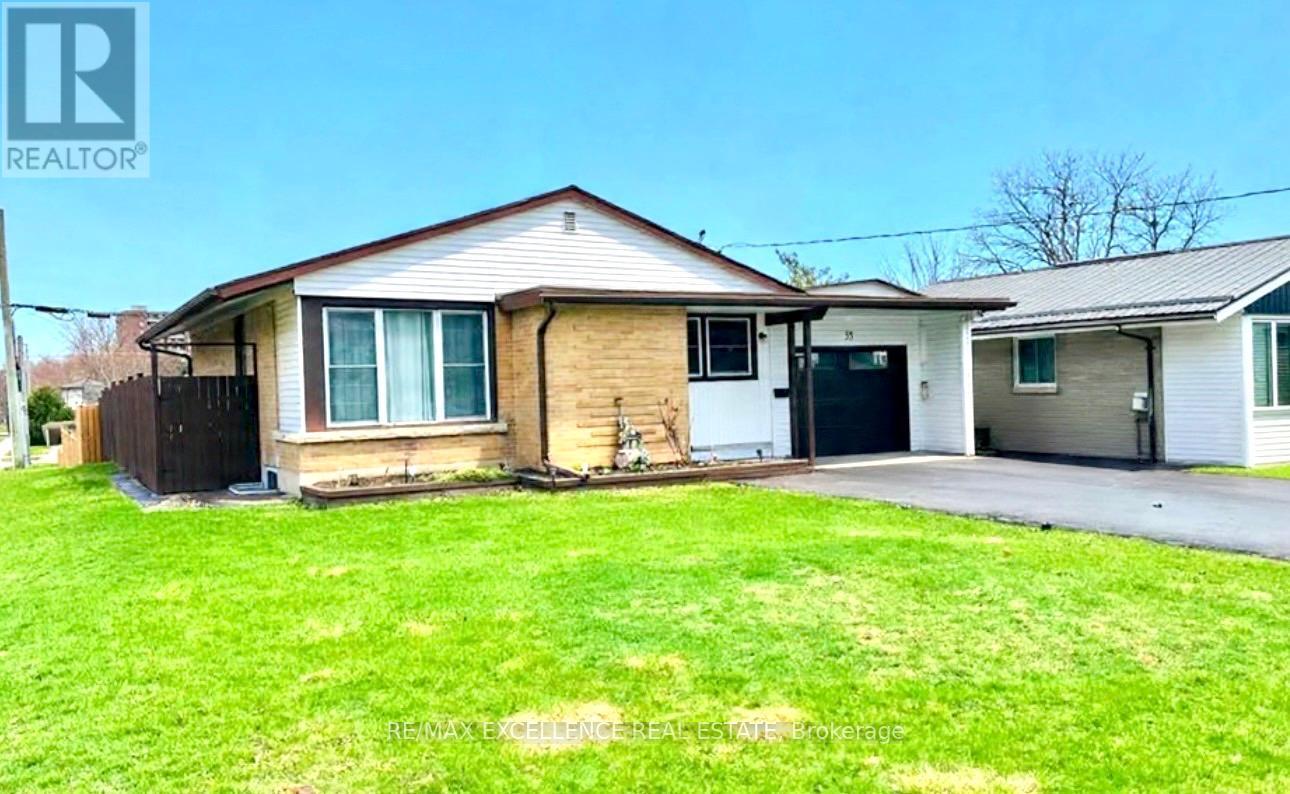 Front Yard - 35 Siebert Avenue, Kitchener, ON - Outdoor