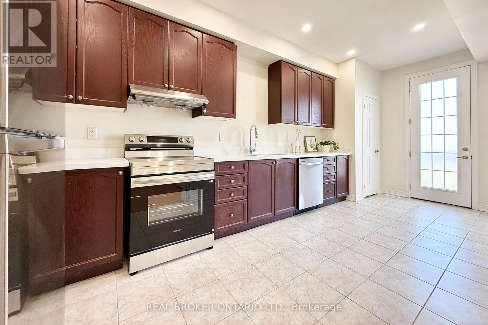 9525 Ninth Line, Markham, ON - Indoor Photo Showing Kitchen