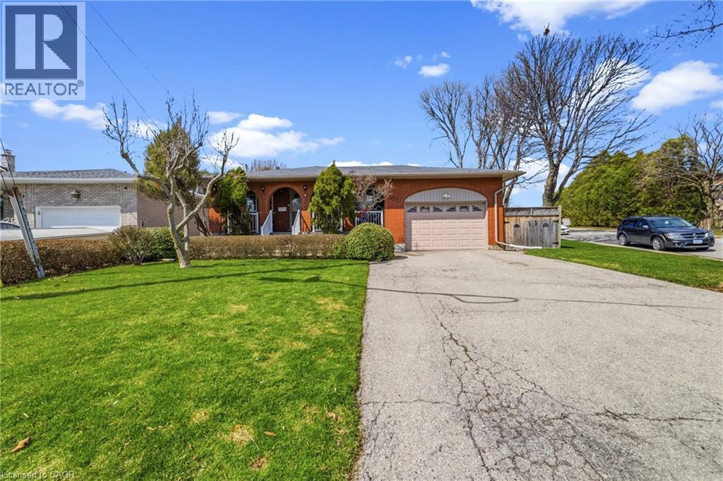 122 Greencedar Drive, Hamilton, ON - Outdoor