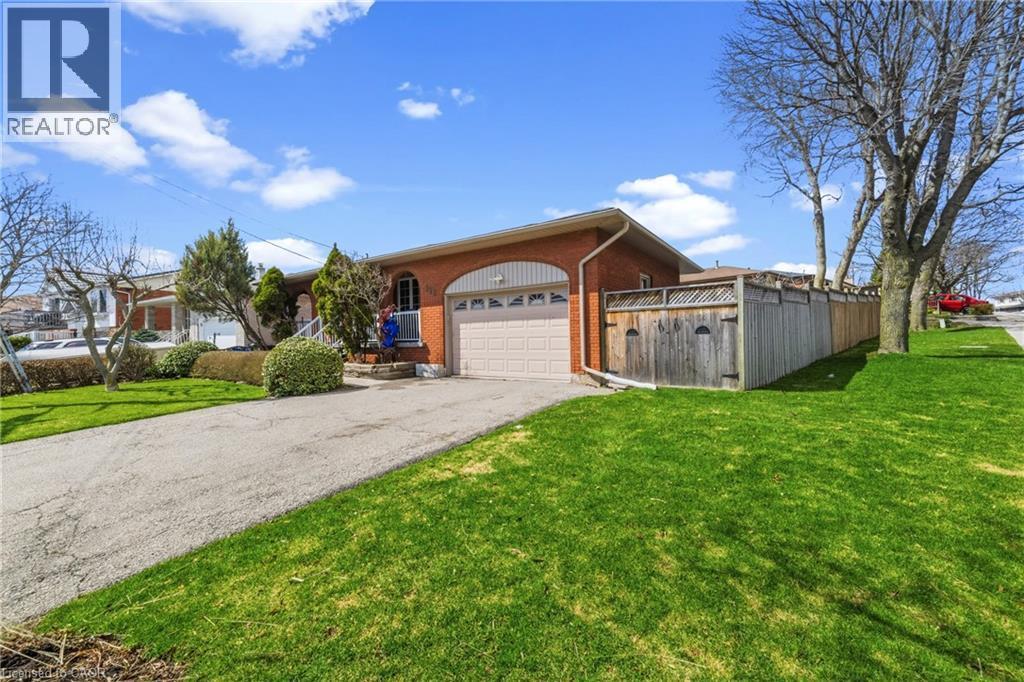 122 Greencedar Drive, Hamilton, ON - Outdoor