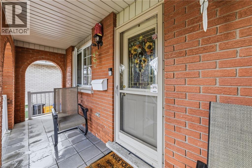 122 Greencedar Drive, Hamilton, ON - Outdoor With Exterior