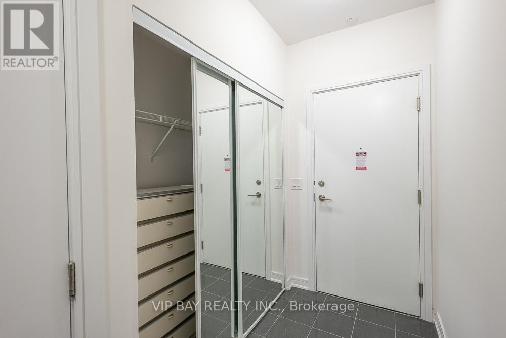 Nw817 - 9201 Yonge Street, Richmond Hill, ON - Indoor Photo Showing Other Room