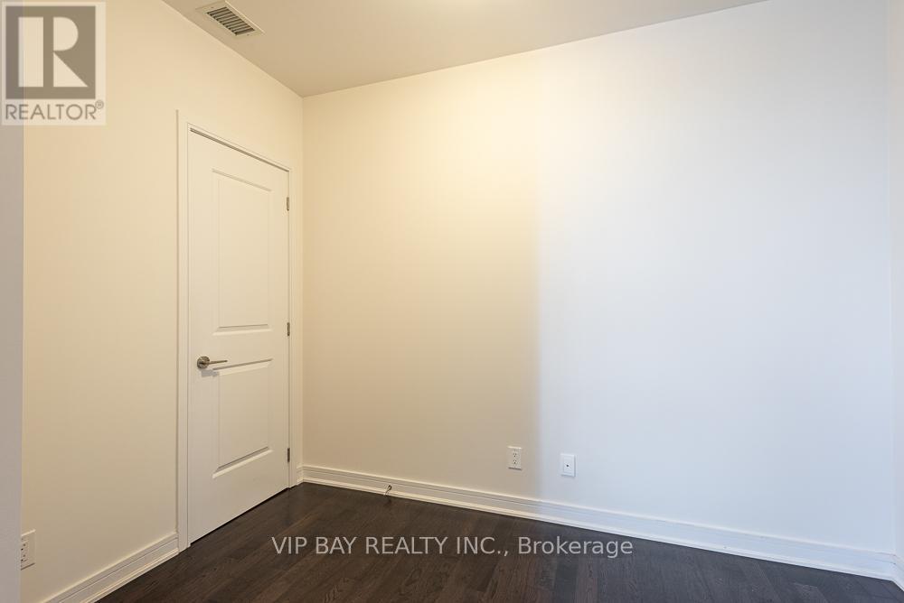 Nw817 - 9201 Yonge Street, Richmond Hill, ON - Indoor Photo Showing Other Room