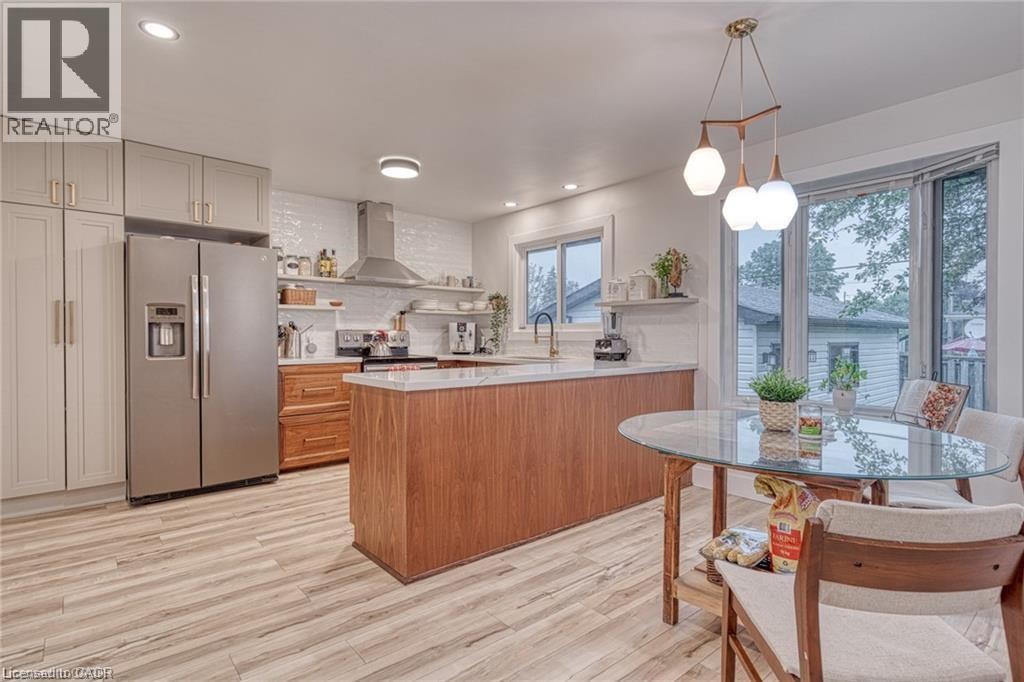 1141 Mohawk Road E, Hamilton, ON - Indoor