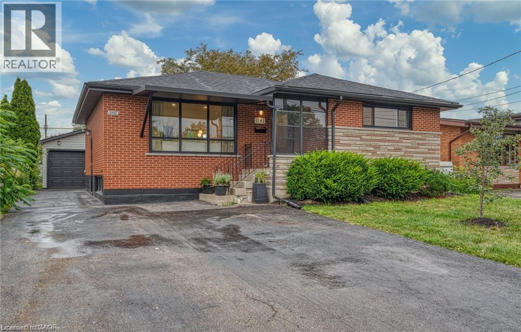1141 Mohawk Road E, Hamilton, ON - Outdoor