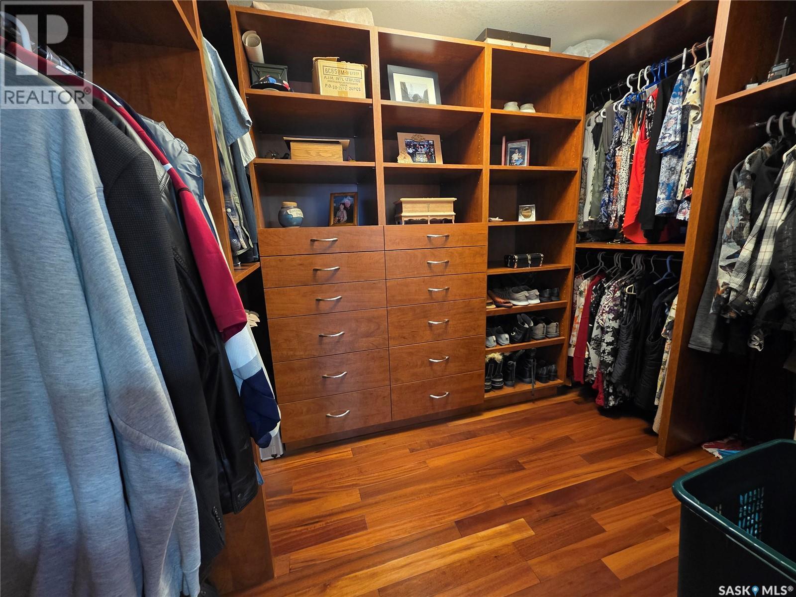 47 Ferguson Bay, Webb Rm No. 138, SK - Indoor With Storage