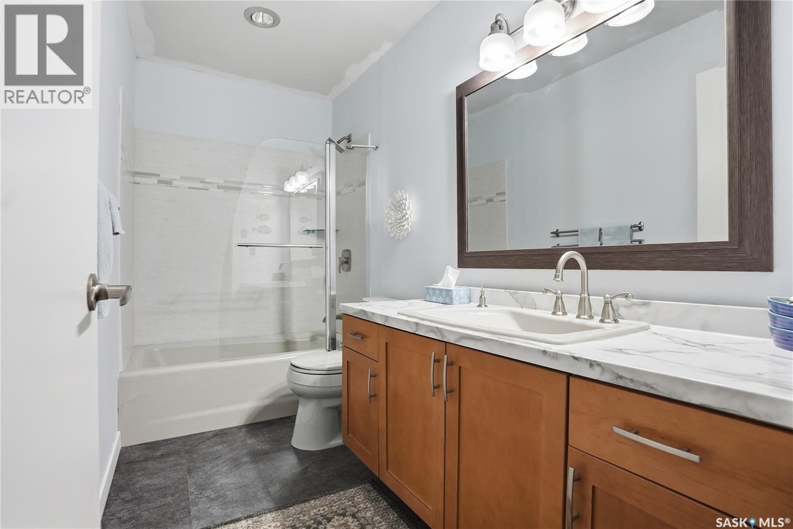 250 Bornstein Court, Saskatoon, SK - Indoor Photo Showing Bathroom
