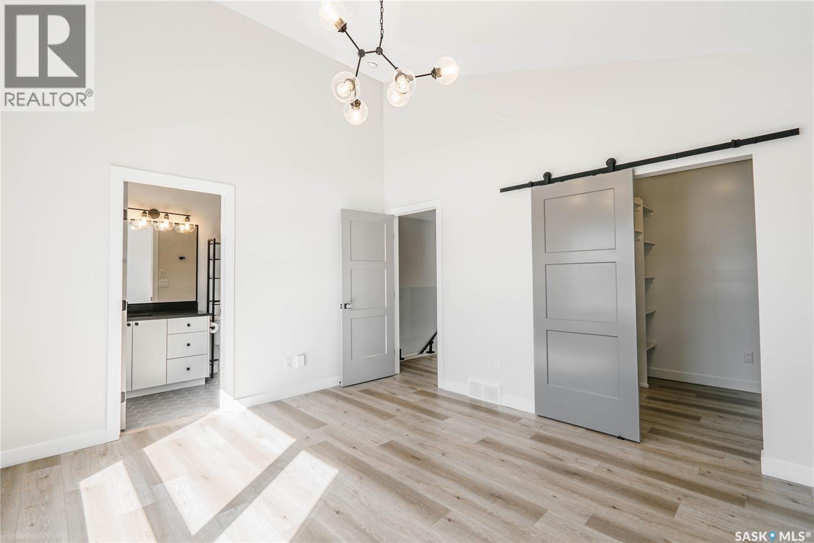 803 2Nd Street E, Saskatoon, SK - Indoor Photo Showing Other Room