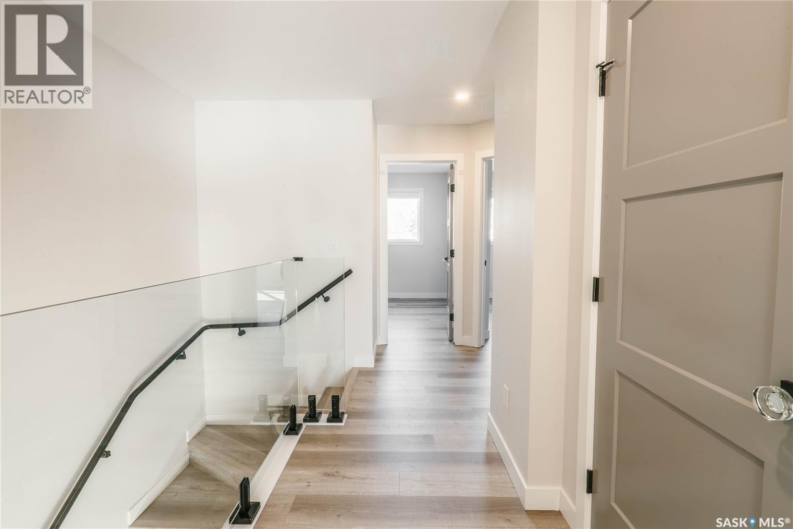 803 2Nd Street E, Saskatoon, SK - Indoor Photo Showing Other Room