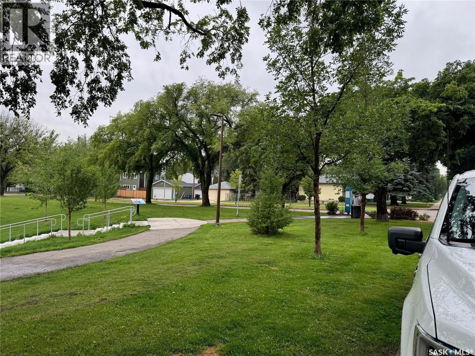 803 2Nd Street E, Saskatoon, SK - Outdoor