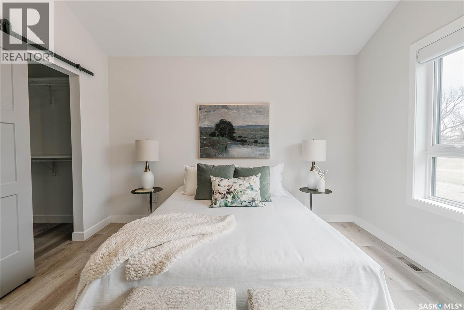 803B 2Nd Street E, Saskatoon, SK - Indoor Photo Showing Bedroom