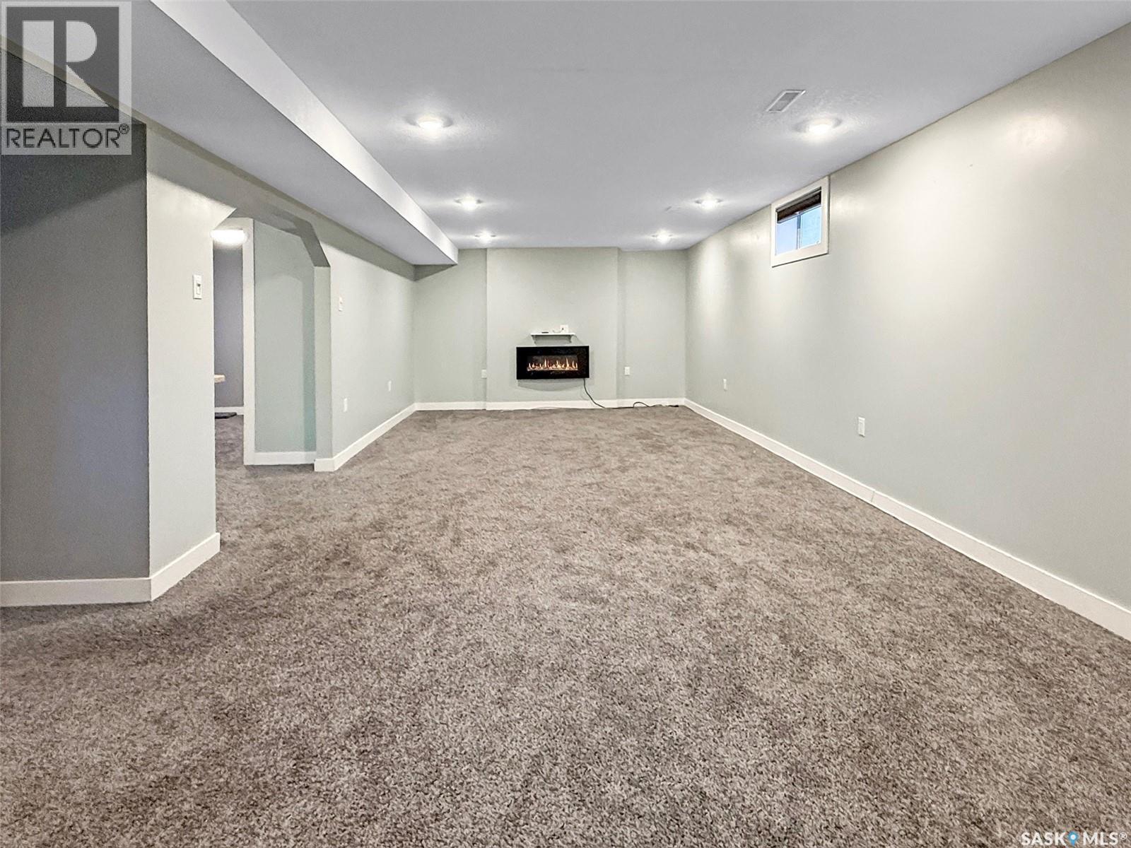 210 Clinton Place, Swift Current, SK - Indoor