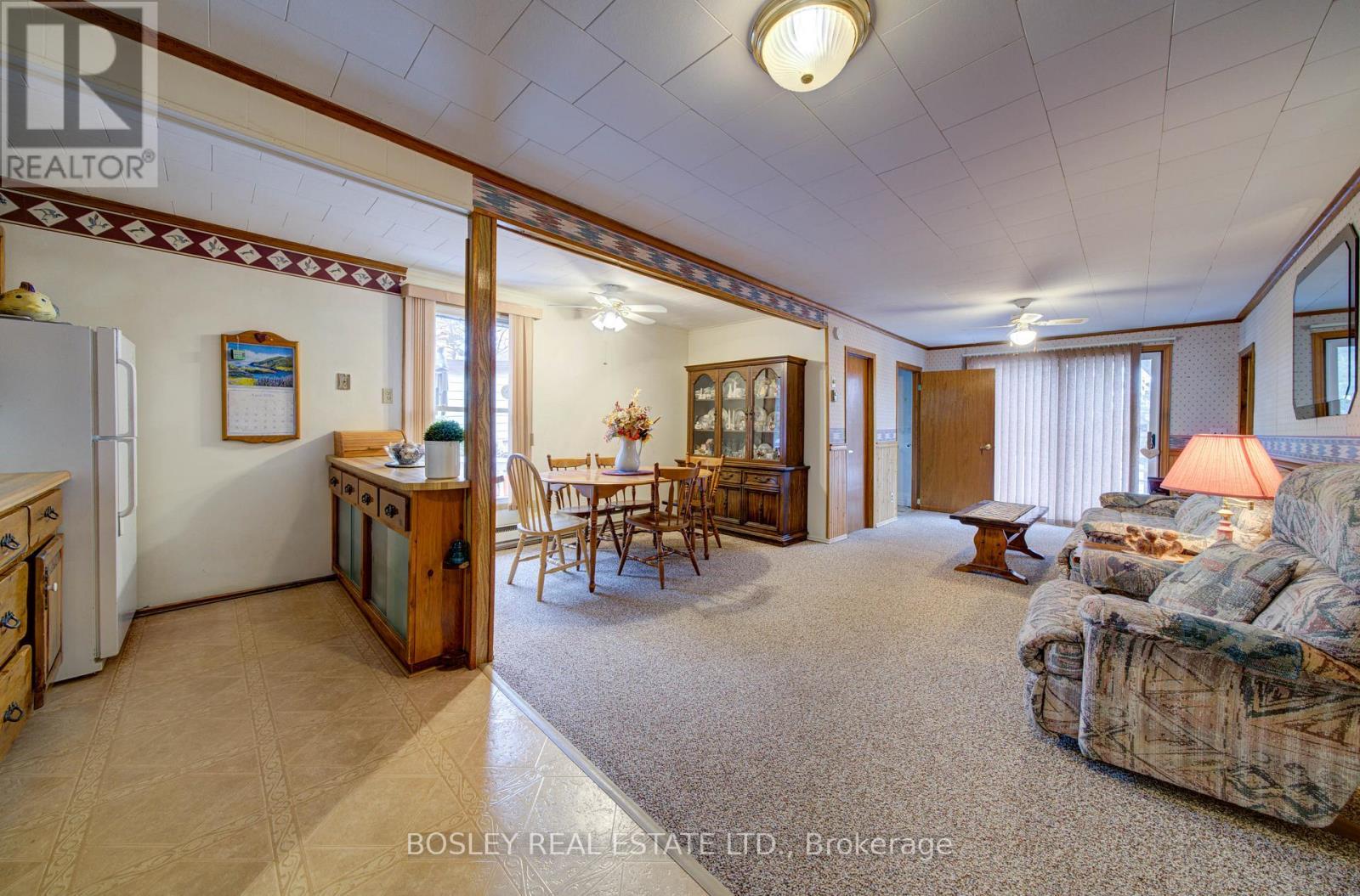 310 Tiny Beaches Road S, Tiny, ON - Indoor