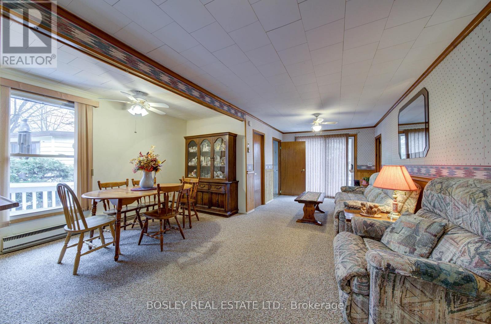 310 Tiny Beaches Road S, Tiny, ON - Indoor