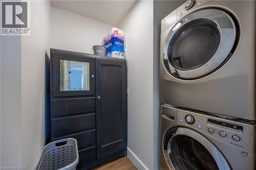 3 Kintyre Court, Caledonia, ON - Indoor Photo Showing Laundry Room