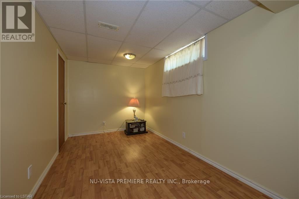 230 Burlington Street, London South (South J), ON - Indoor Photo Showing Other Room