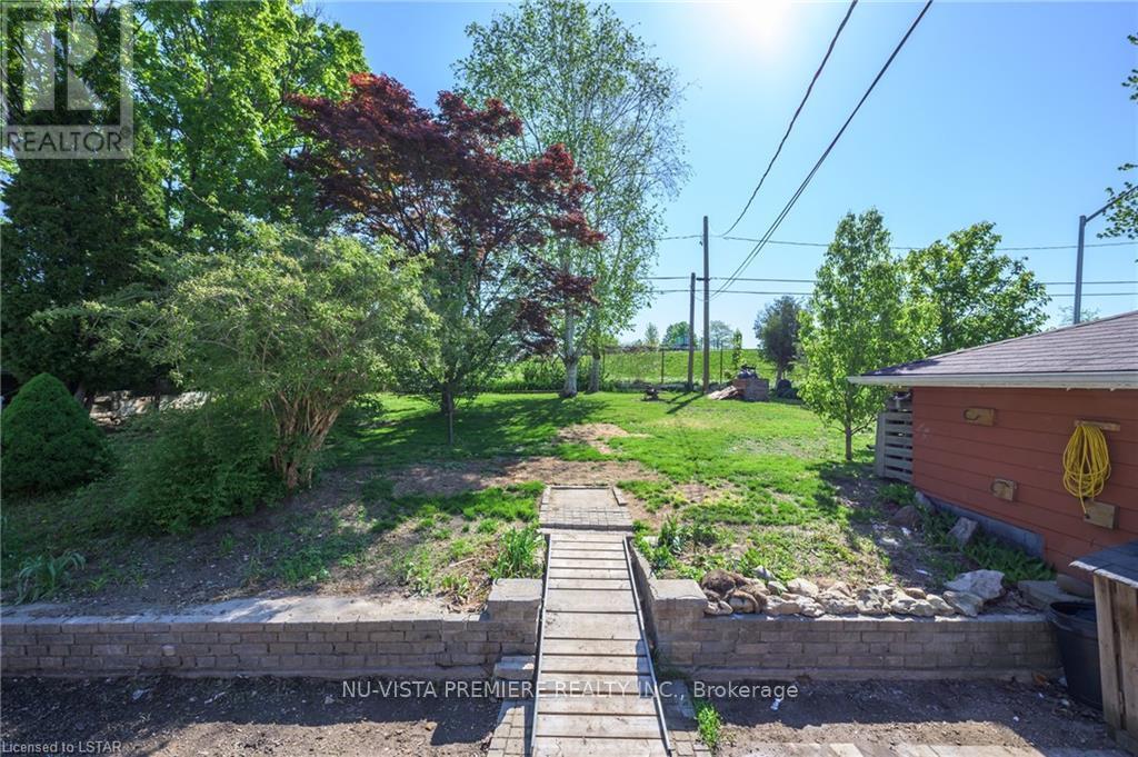 230 Burlington Street, London South (South J), ON - Outdoor