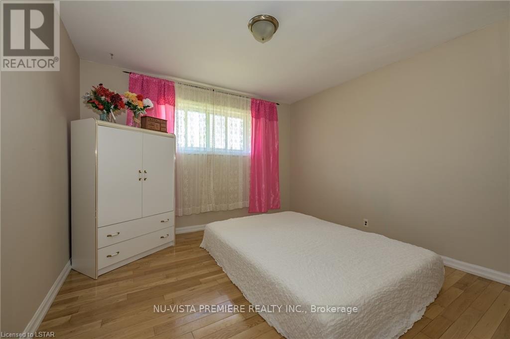 230 Burlington Street, London South (South J), ON - Indoor Photo Showing Other Room