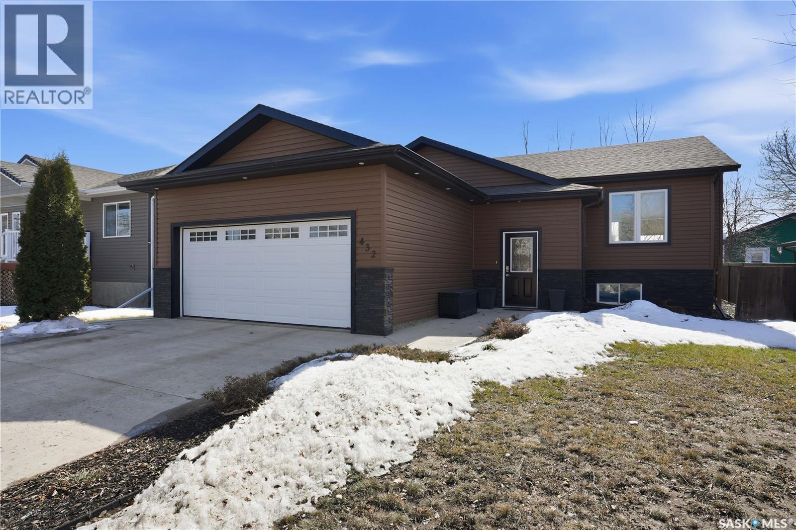 432 3Rd Avenue W, Unity, SK - Outdoor