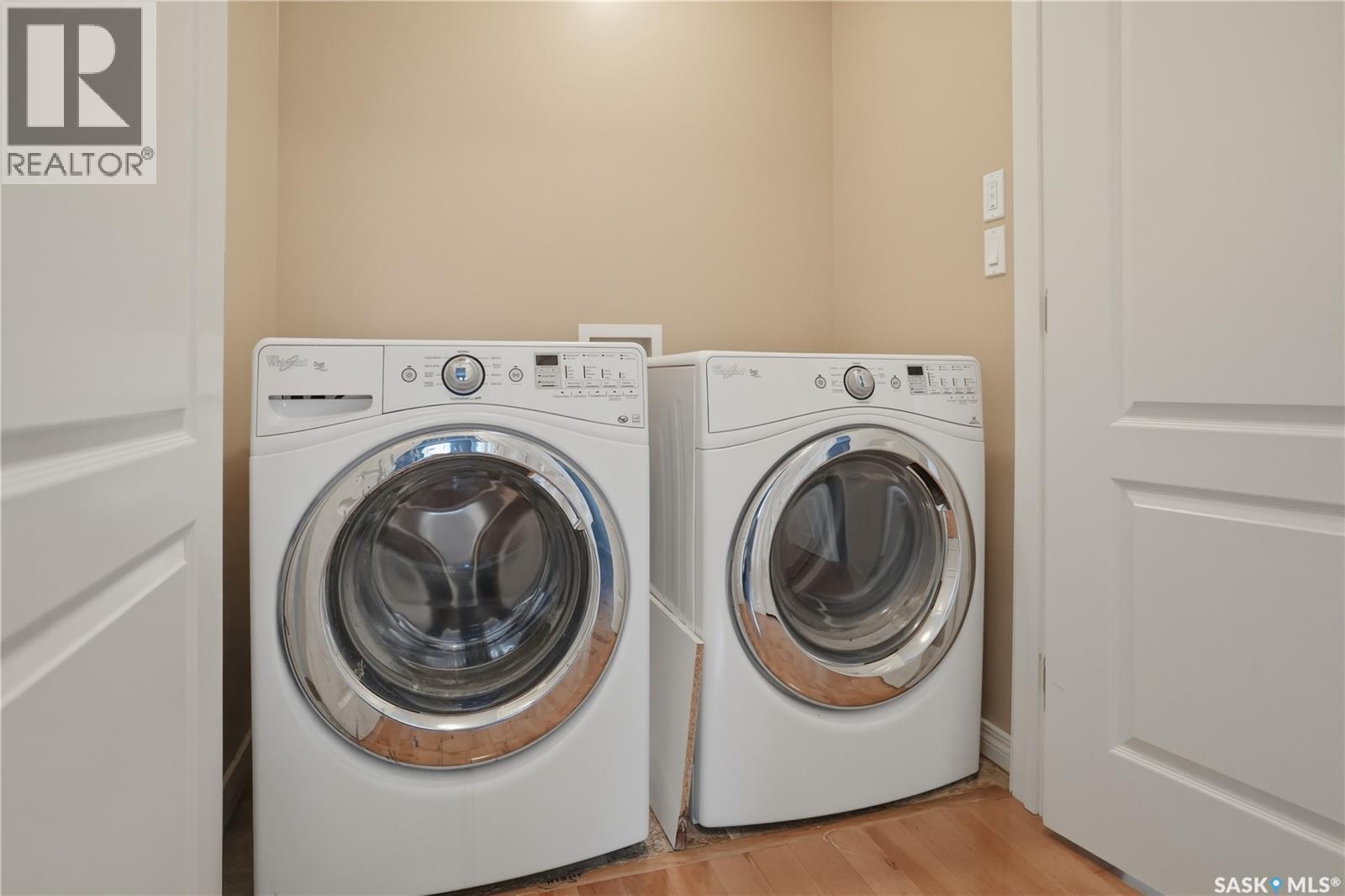 432 3Rd Avenue W, Unity, SK - Indoor Photo Showing Laundry Room