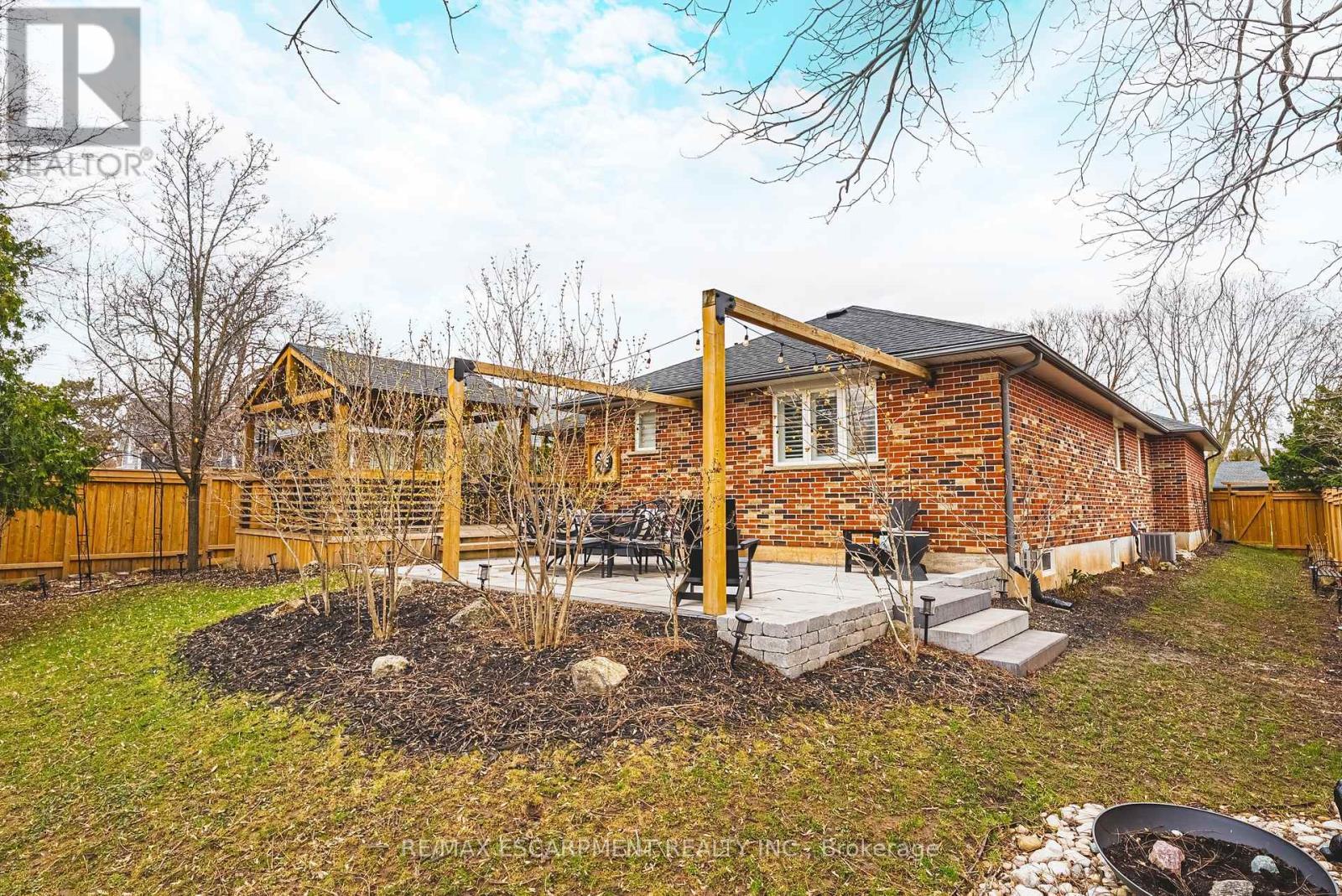 980 Glen View Avenue, Burlington, ON - Outdoor