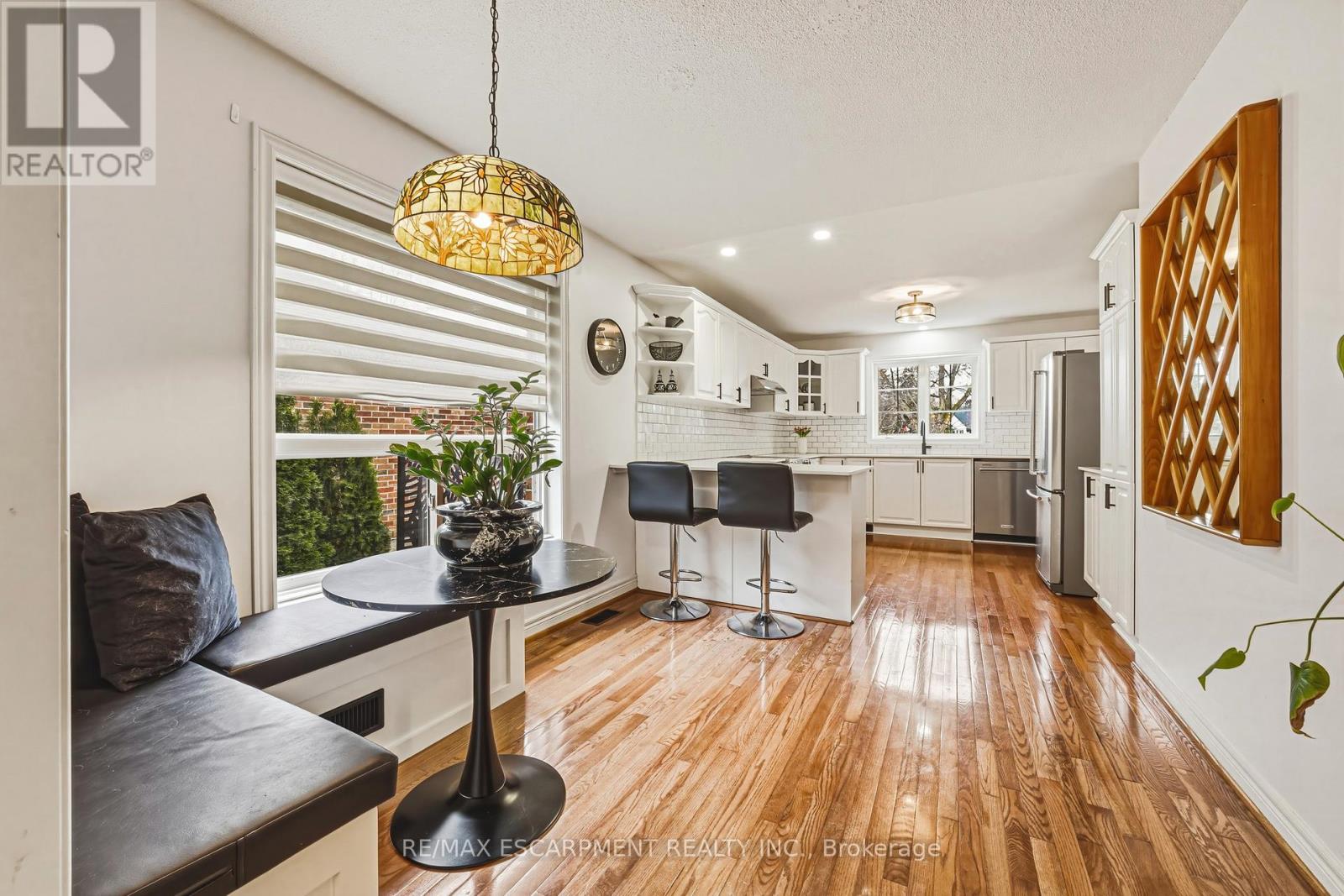 980 Glen View Avenue, Burlington, ON - Indoor Photo Showing Dining Room