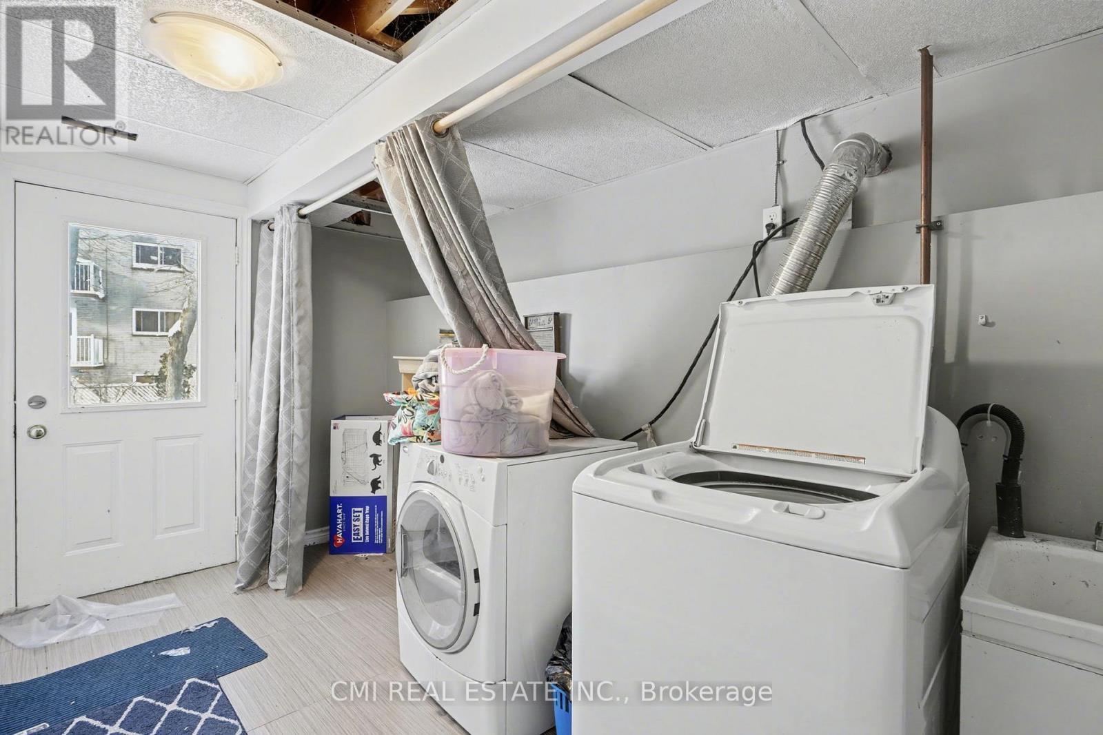 360 Culpepper Place, Waterloo, ON - Indoor Photo Showing Laundry Room