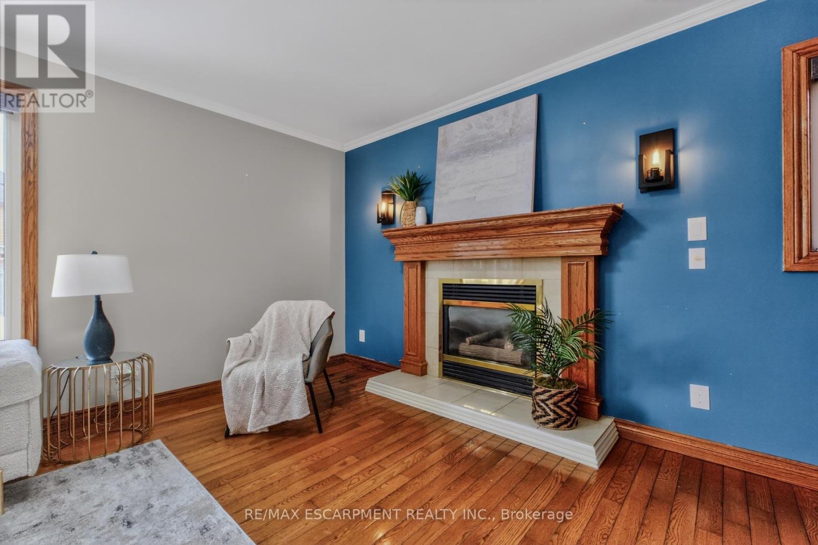 41 Candor Crescent, Hamilton, ON - Indoor Photo Showing Living Room With Fireplace