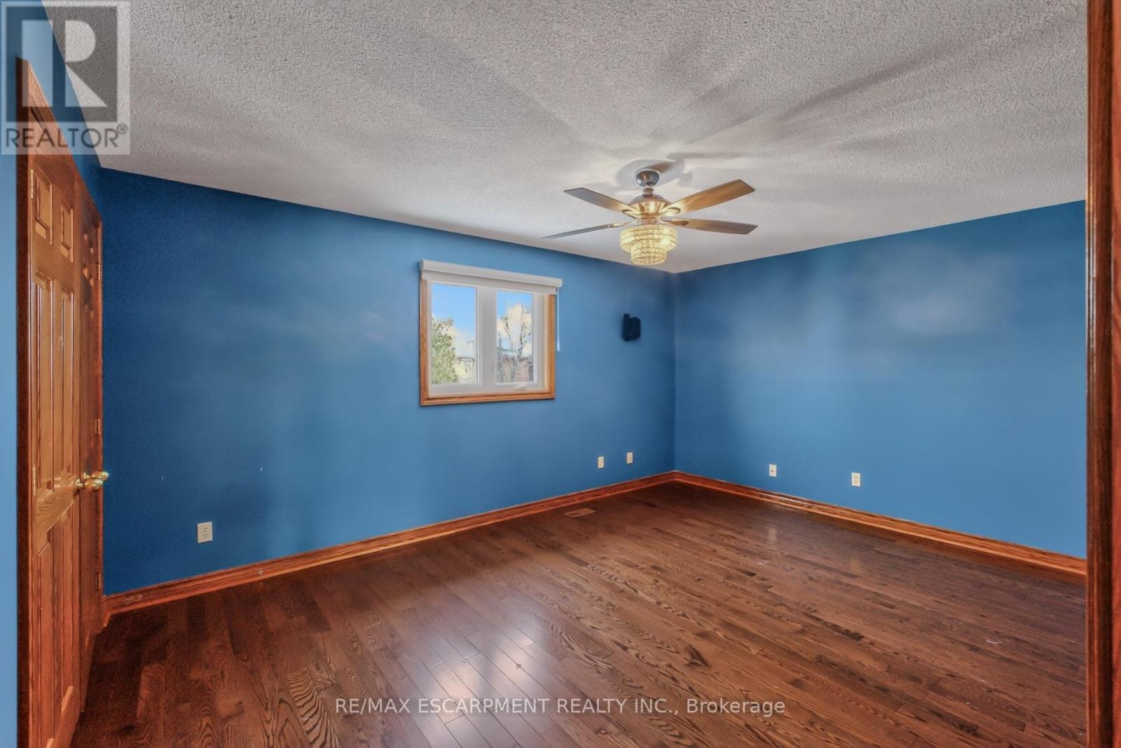 41 Candor Crescent, Hamilton, ON - Indoor Photo Showing Other Room