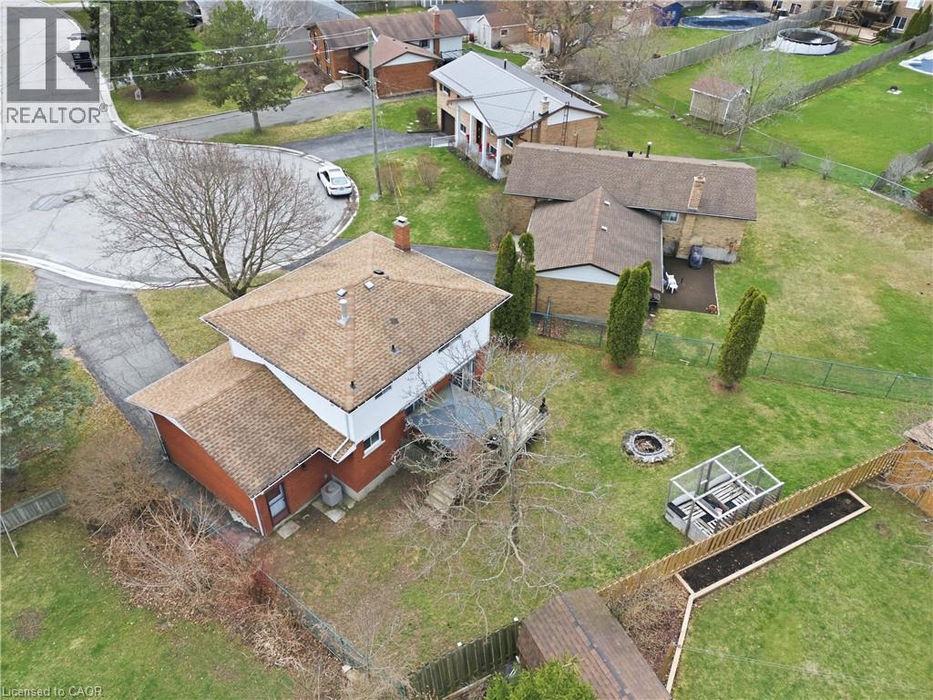 102 Dundee Drive, Caledonia, ON - Outdoor