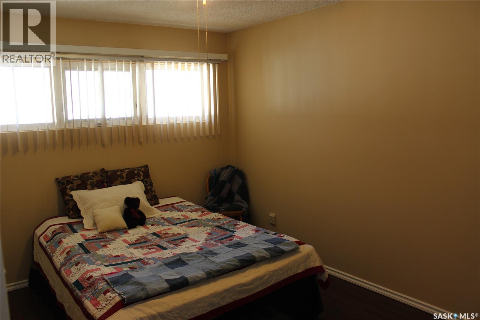 1533 Thorn Crescent, Estevan, SK - Indoor Photo Showing Bedroom